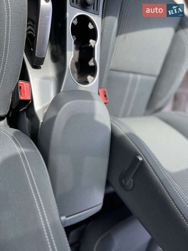 Мінівен Ford Grand C-Max 2013 в Стрию