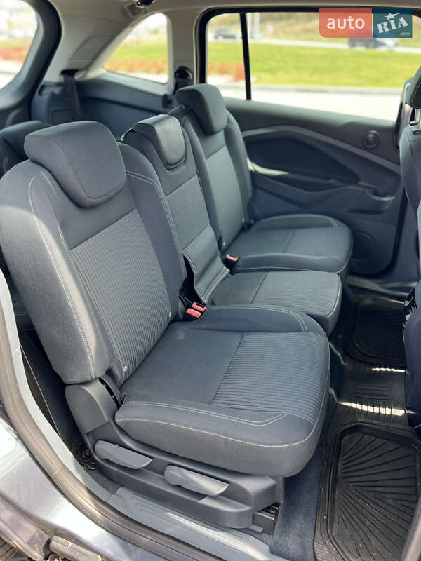 Мінівен Ford Grand C-Max 2013 в Стрию