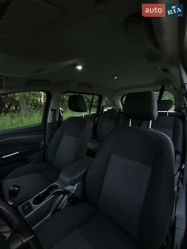 Минивэн Ford Grand C-Max 2010 в Львове