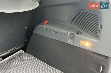 Минивэн Ford Grand C-Max 2012 в 