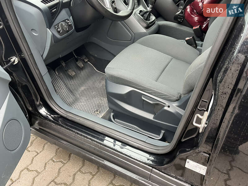 Минивэн Ford Grand C-Max 2012 в Хмельницком