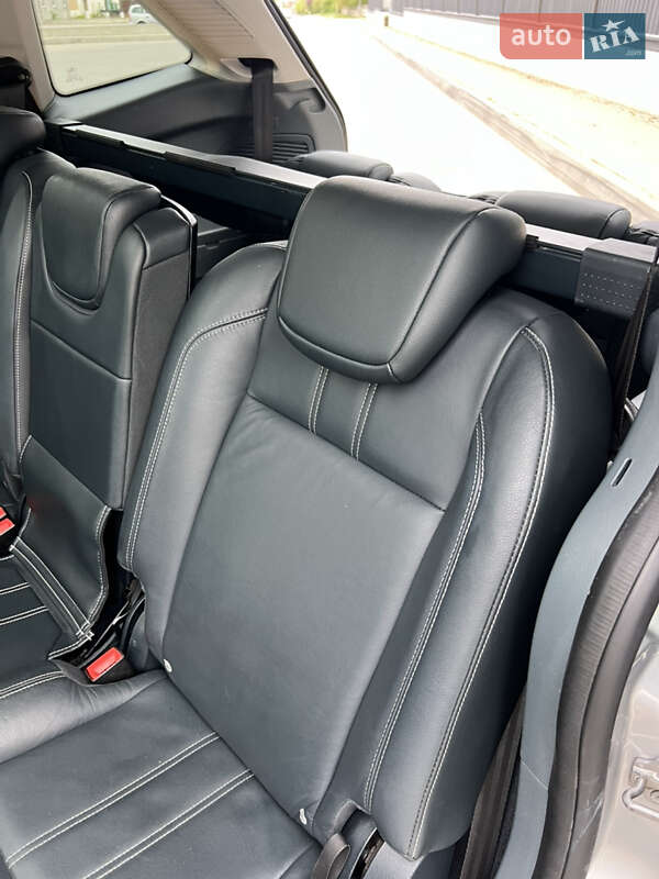 Мінівен Ford Grand C-Max 2011 в Луцьку