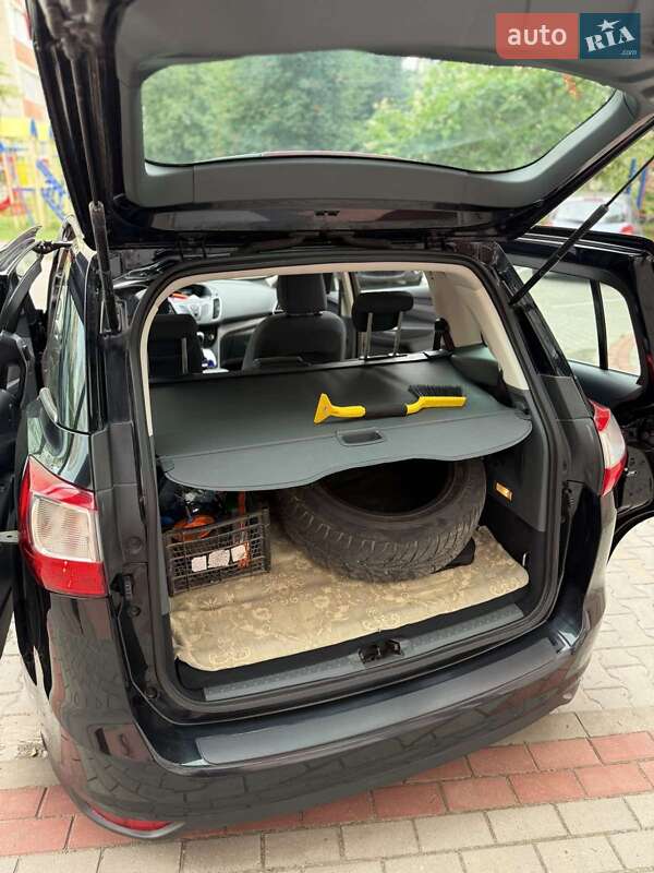 Минивэн Ford Grand C-Max 2013 в Луцке