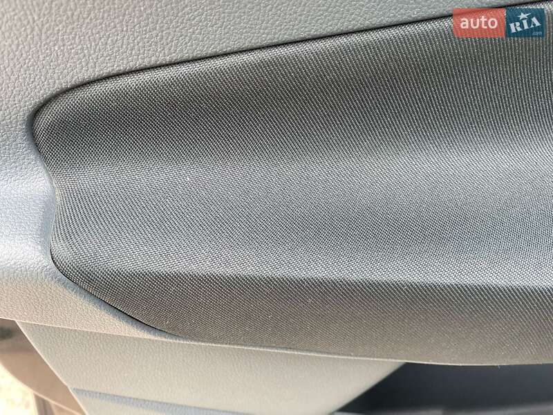 Минивэн Ford Grand C-Max 2011 в Богуславе фото 45 Минивэн Ford Grand C-Max 2011 в Богуславе