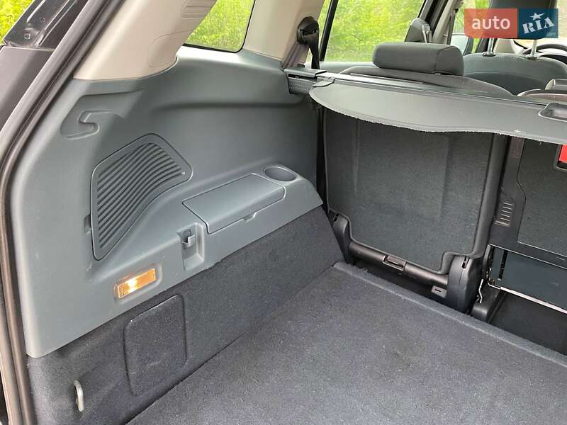 Минивэн Ford Grand C-Max 2011 в Богуславе фото 81 Минивэн Ford Grand C-Max 2011 в Богуславе