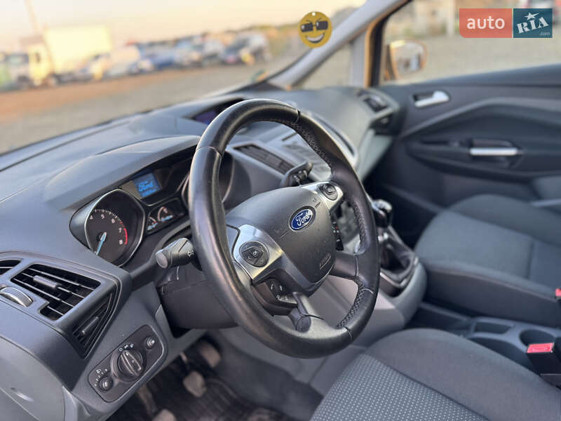 Минивэн Ford Grand C-Max 2011 в Луцке