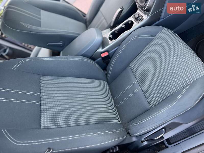 Минивэн Ford Grand C-Max 2012 в Стрые