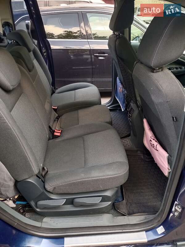 Минивэн Ford Grand C-Max 2011 в Житомире