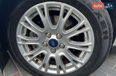 Минивэн Ford Grand C-Max 2010 в 