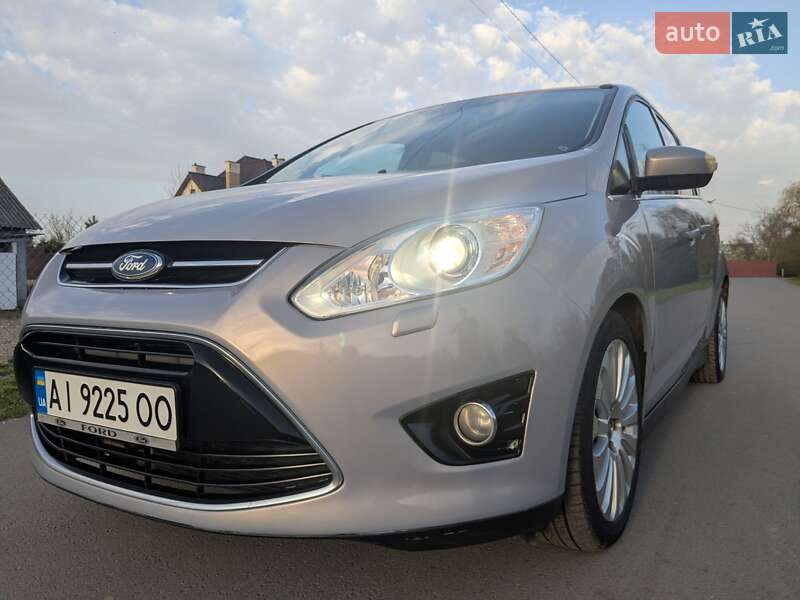 Мінівен Ford Grand C-Max 2010 в Радивиліві