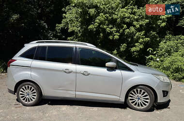 Минивэн Ford Grand C-Max 2012 в 