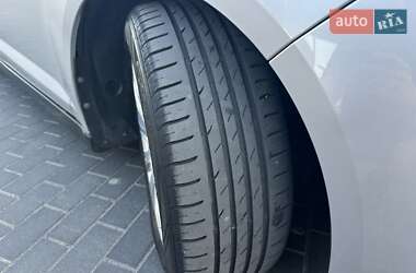 Мінівен Ford Grand C-Max 2010 в 