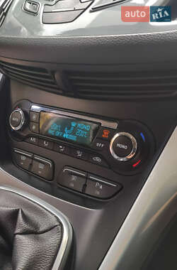 Мінівен Ford Grand C-Max 2010 в  фото 37 Мінівен Ford Grand C-Max 2010 в
