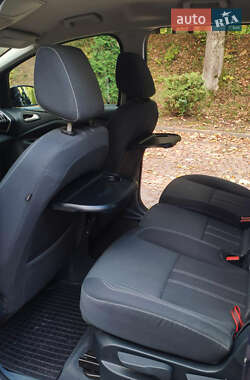Мінівен Ford Grand C-Max 2010 в  фото 55 Мінівен Ford Grand C-Max 2010 в