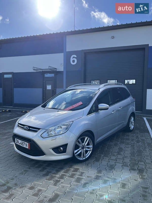 Минивэн Ford Grand C-Max 2012 в 