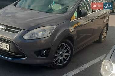 Мінівен Ford Grand C-Max 2011 в  фото 25 Мінівен Ford Grand C-Max 2011 в
