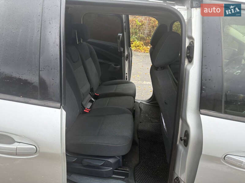 Мінівен Ford Grand C-Max 2012 в Житомирі