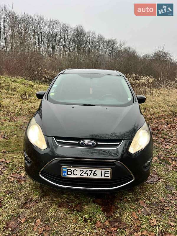 Минивэн Ford Grand C-Max 2011 в Городке