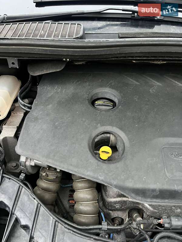 Минивэн Ford Grand C-Max 2011 в Городке