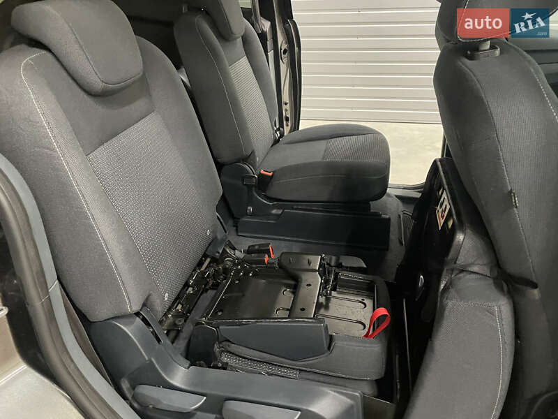 Минивэн Ford Grand C-Max 2015 в Стрые фото 16 Минивэн Ford Grand C-Max 2015 в Стрые