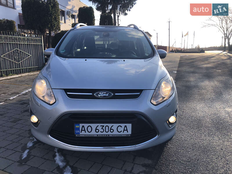 Минивэн Ford Grand C-Max 2010 в Мукачево