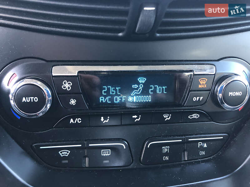 Минивэн Ford Grand C-Max 2010 в Мукачево