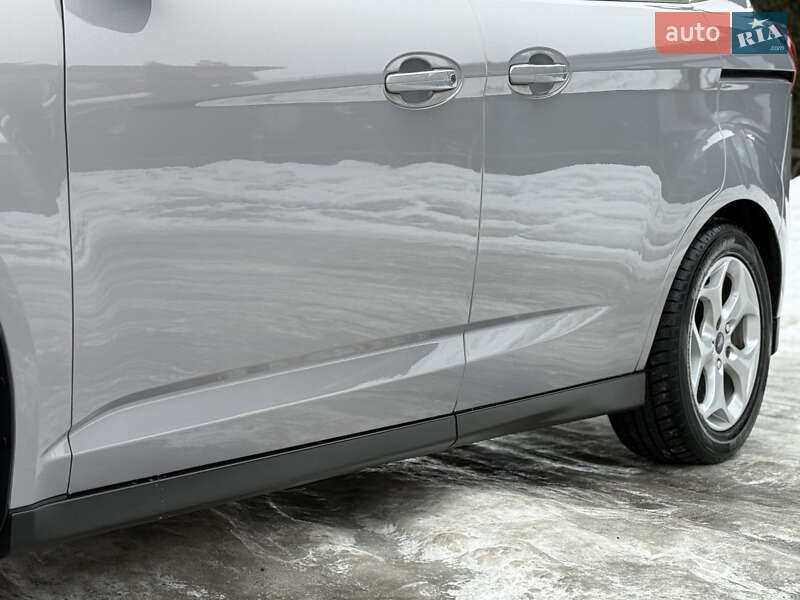 Мінівен Ford Grand C-Max 2011 в Стрию