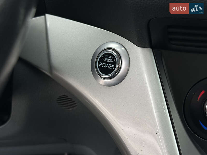 Мінівен Ford Grand C-Max 2011 в Стрию