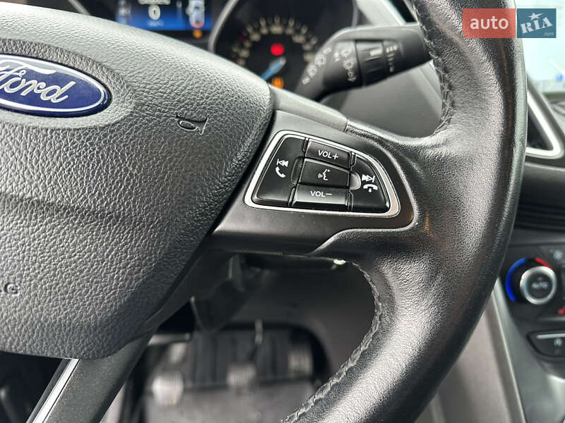 Минивэн Ford Grand C-Max 2017 в Дрогобыче