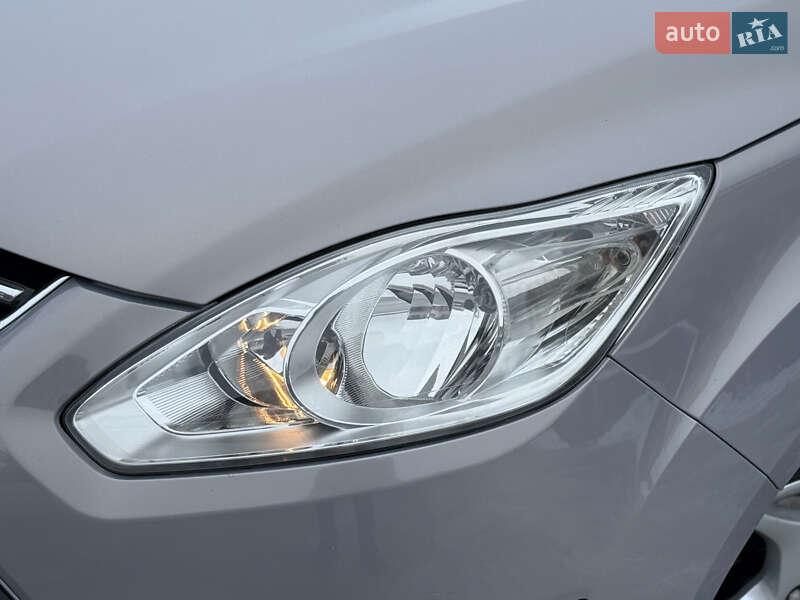 Минивэн Ford Grand C-Max 2011 в Стрые