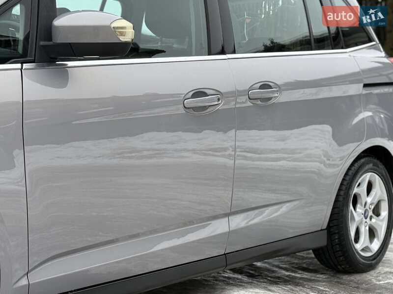 Минивэн Ford Grand C-Max 2011 в Стрые