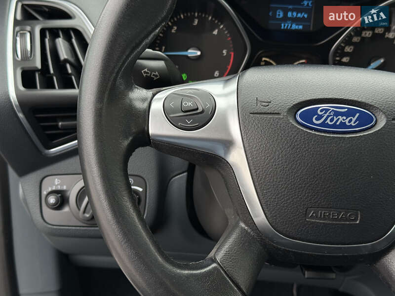 Минивэн Ford Grand C-Max 2011 в Стрые