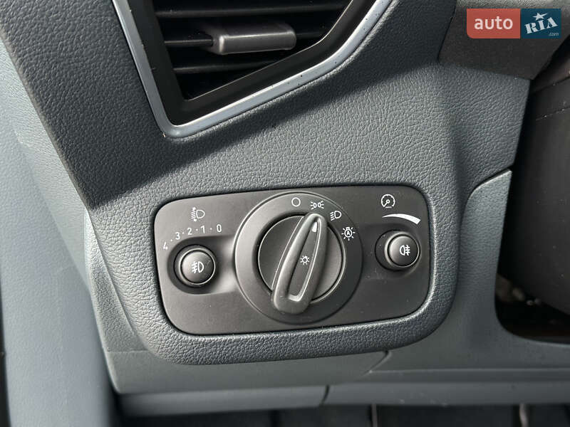 Минивэн Ford Grand C-Max 2011 в Стрые