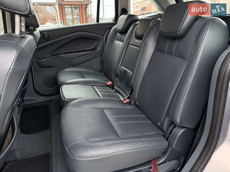 Минивэн Ford Grand C-Max 2011 в Стрые