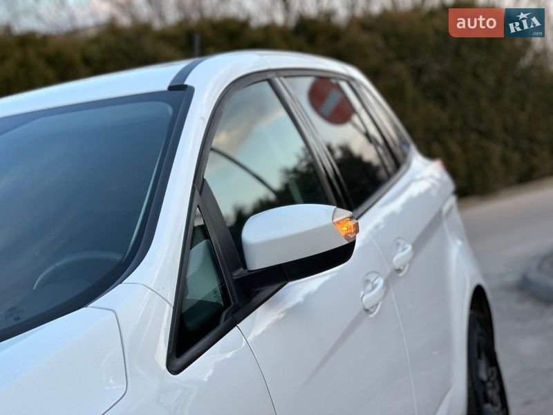 Минивэн Ford Grand C-Max 2017 в Дрогобыче