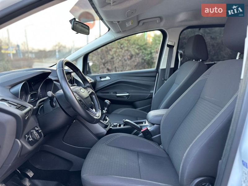Минивэн Ford Grand C-Max 2017 в Дрогобыче