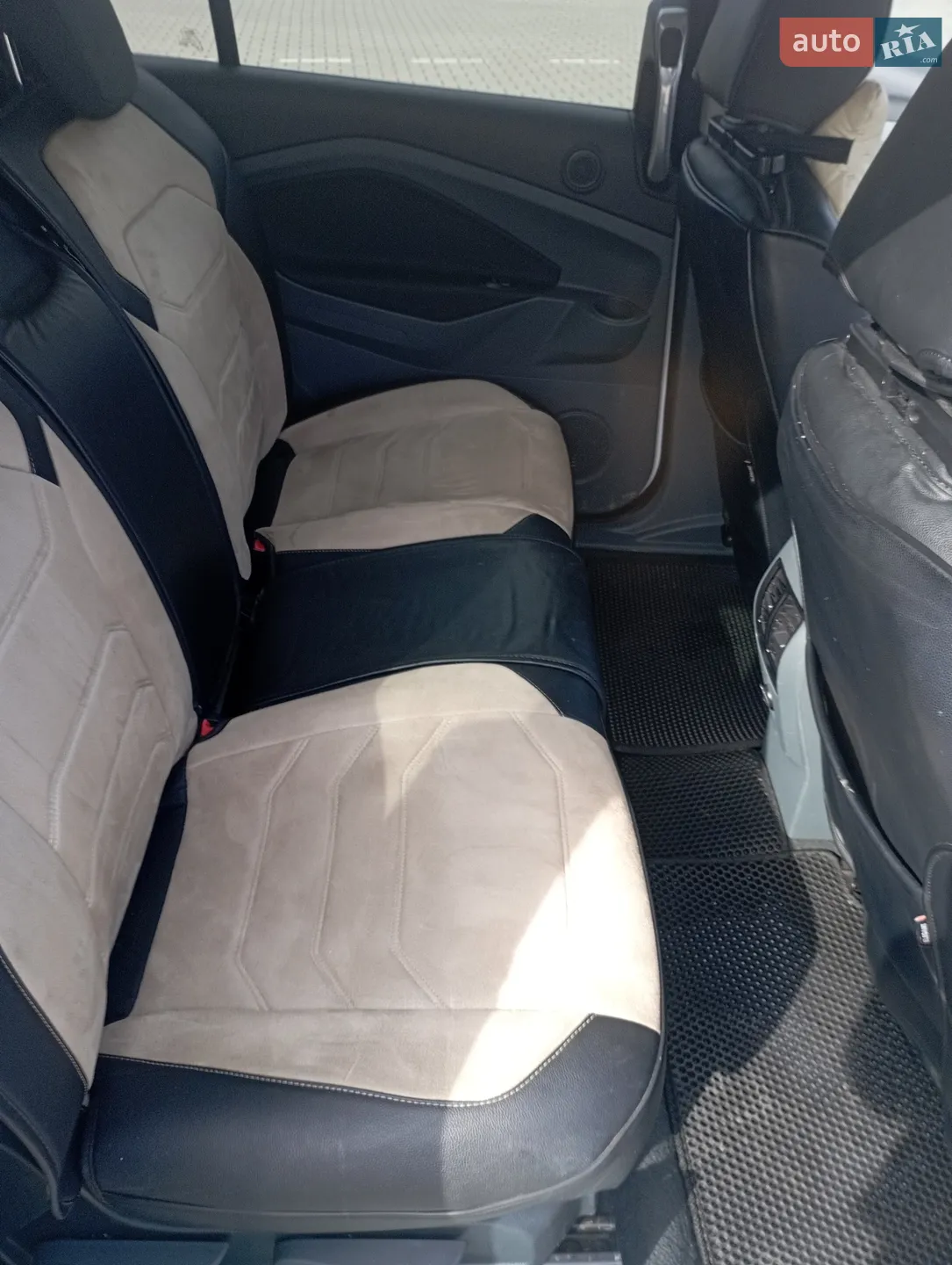 2011 Ford C-MAX - мініатюра 12