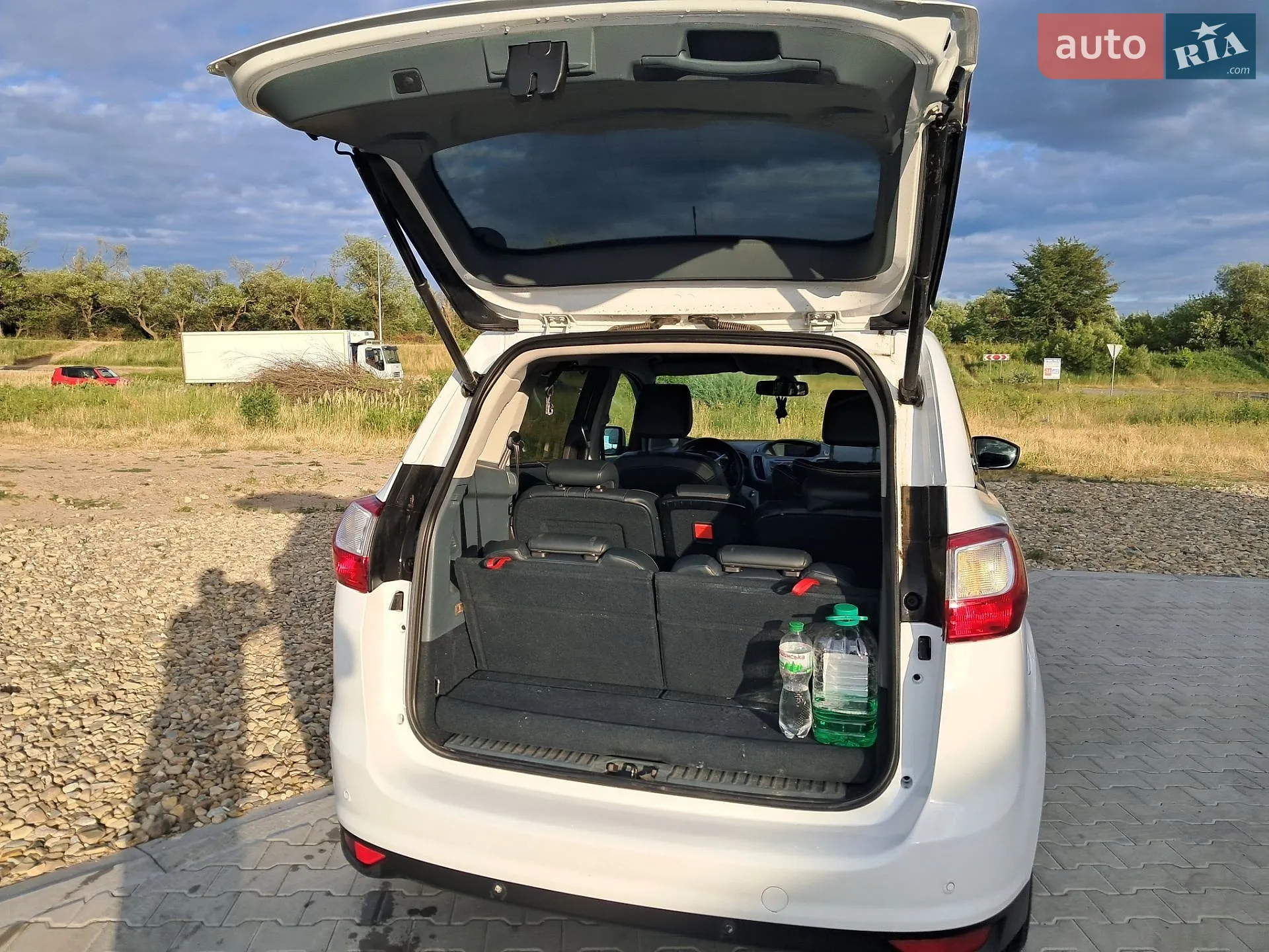 2010 Ford C-MAX - мініатюра 11