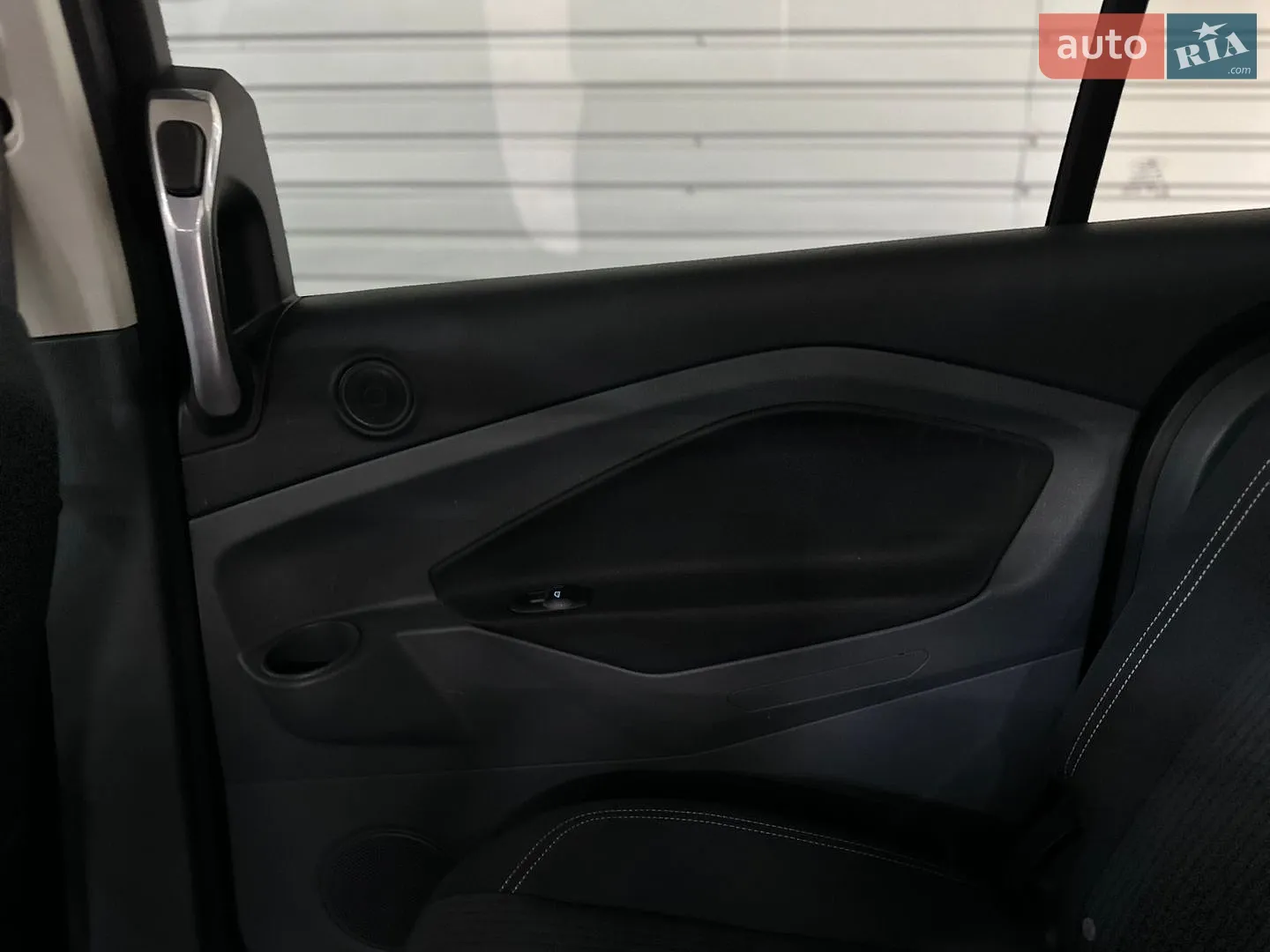 2012 Ford C-MAX - мініатюра 56