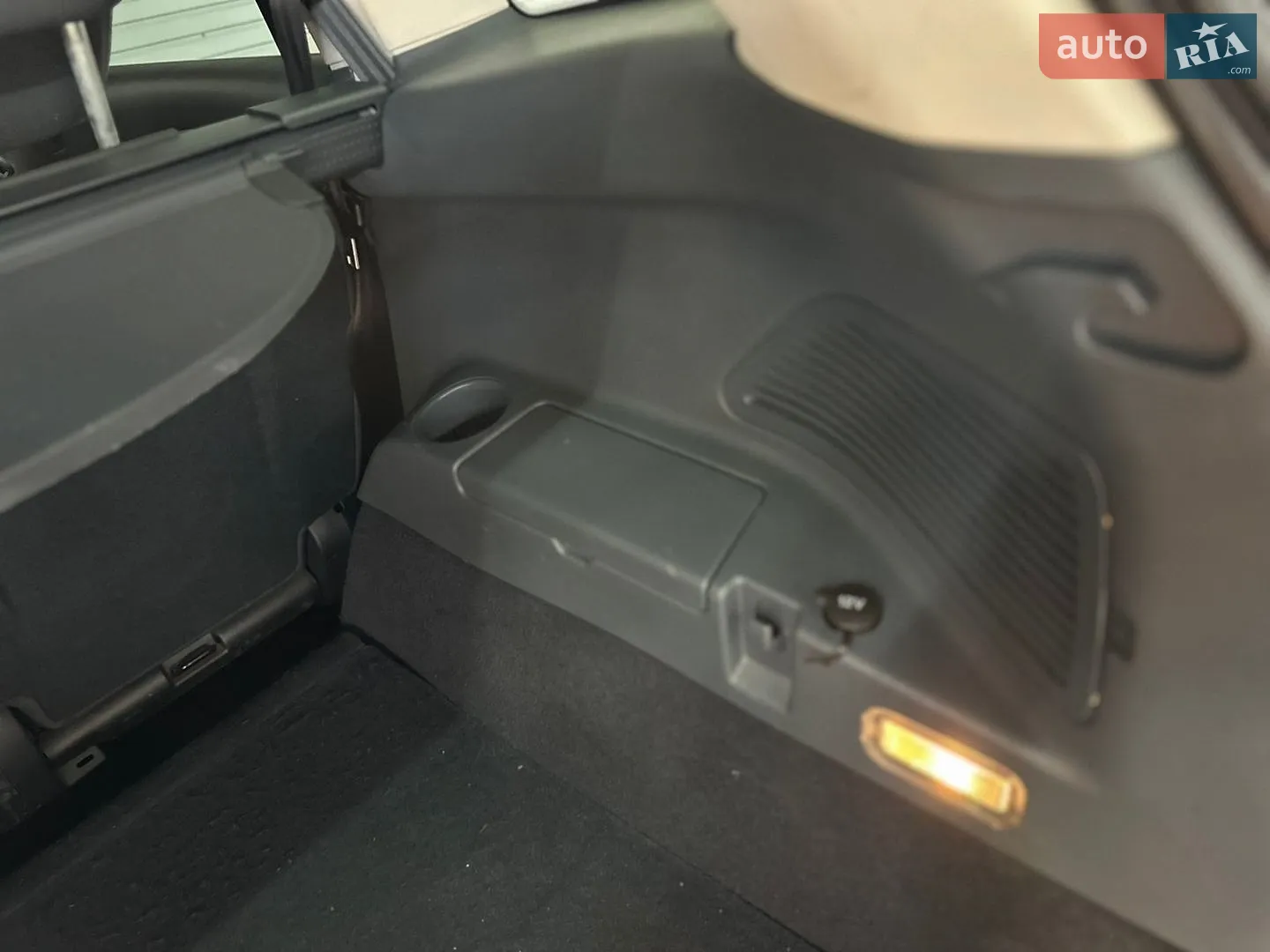 2012 Ford C-MAX - мініатюра 64