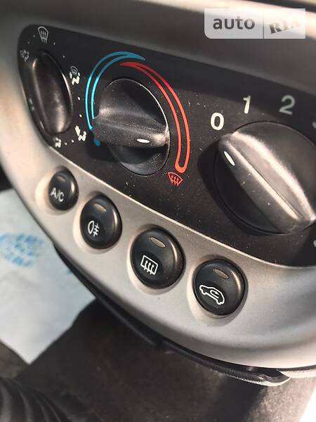 Хэтчбек Ford KA 2007 в Мукачево