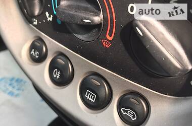 Хетчбек Ford KA 2007 в 