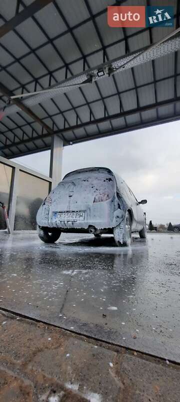 Хетчбек Ford KA 1997 в Хотині