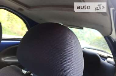 Хетчбек Ford KA 2001 в 