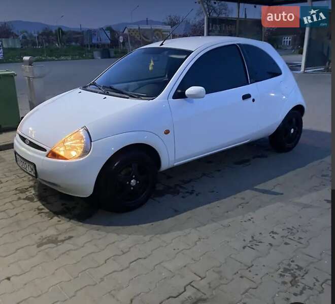 Хэтчбек Ford KA 2008 в Хусте