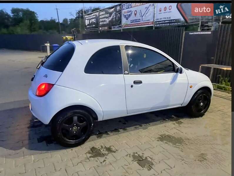 Хэтчбек Ford KA 2008 в Хусте