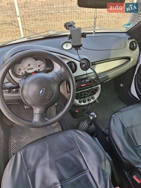 Хэтчбек Ford KA 2008 в Хусте