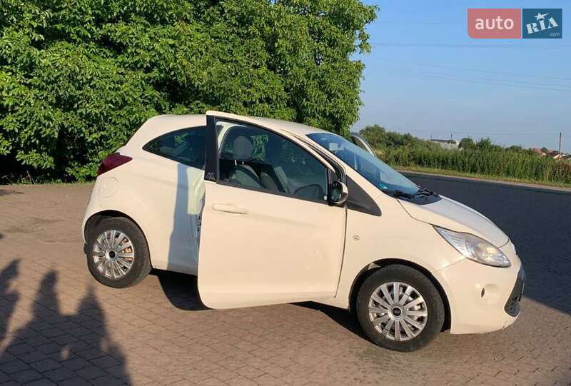 Хетчбек Ford KA 2012 в Буську