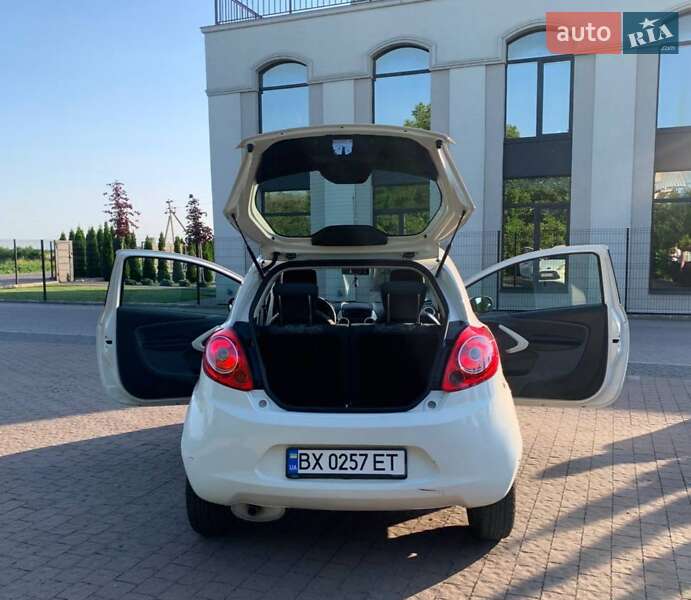 Хетчбек Ford KA 2012 в Буську