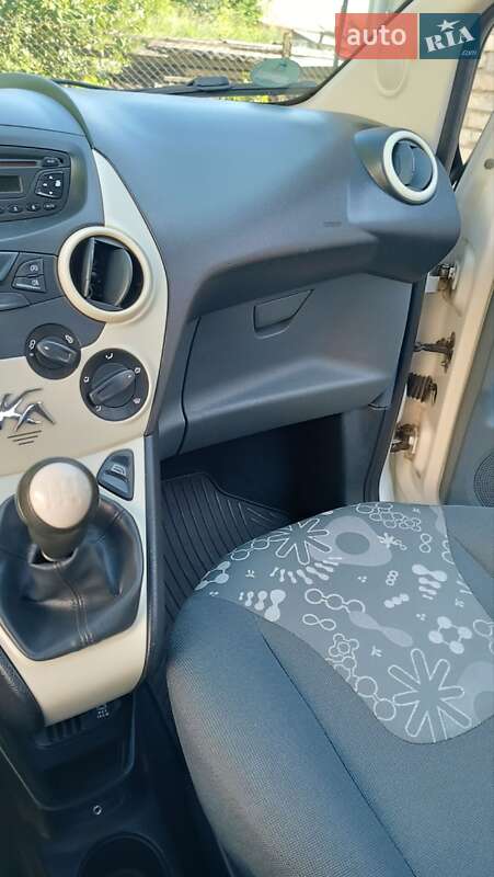 Хетчбек Ford KA 2012 в Буську